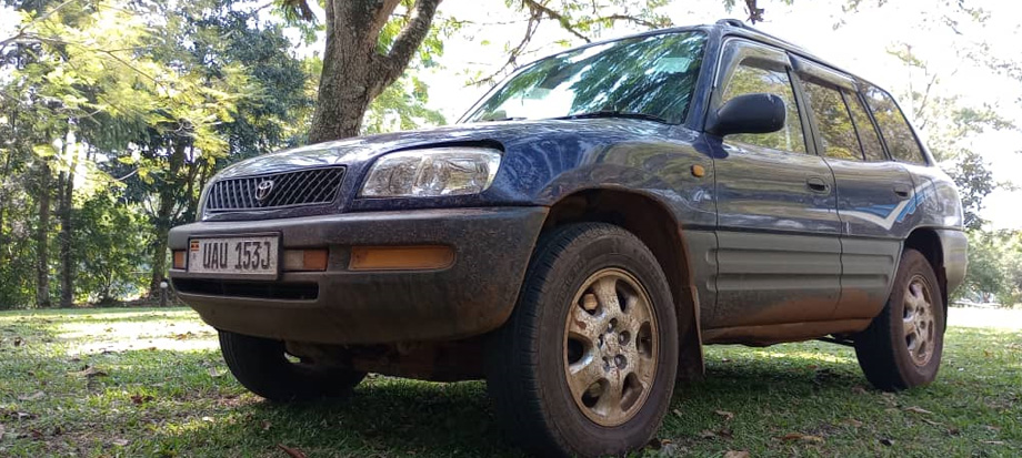 best-toyota-rav4-for-hire-in-uganda - Toyota Rav4 hire Uganda - Cheap 4x4 car rental Uganda self drive services