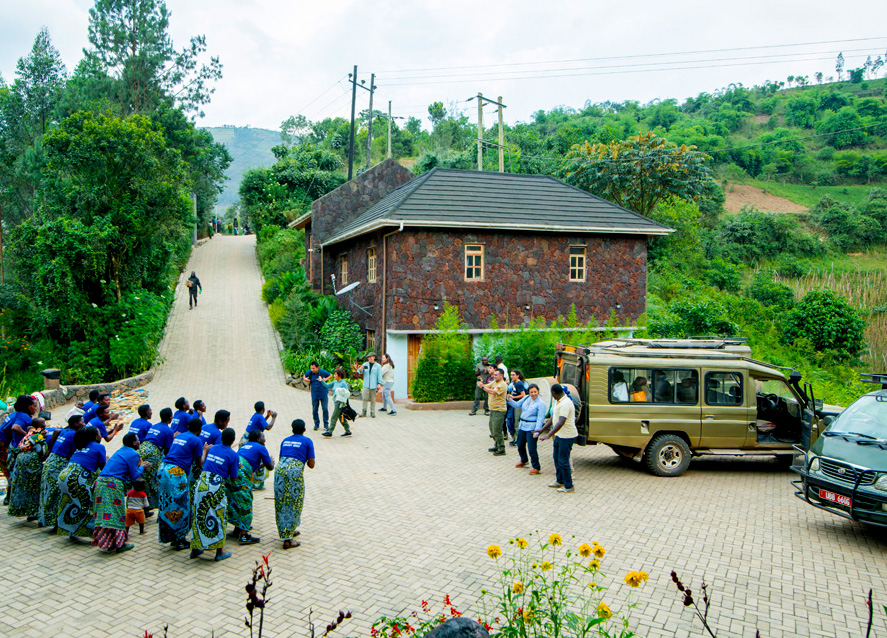 car-rental-uganda-and-accommodation-booking