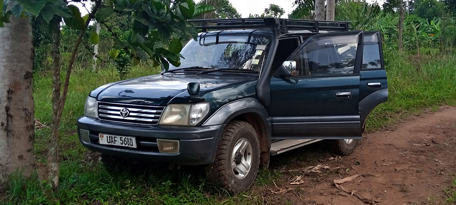 land-cruiser-tx-tz-for-hire-in-uganda - Long term car rental Uganda - 4x4 cars for Monthly car hire Uganda